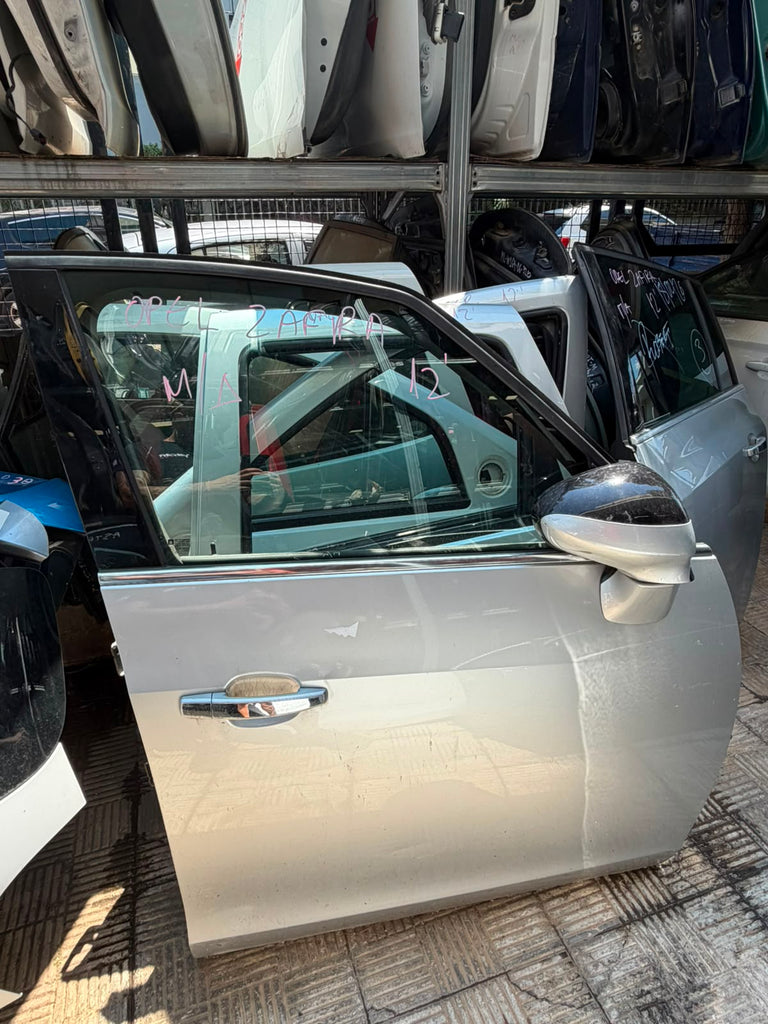 Πόρτα Εμπρός Δεξιά Opel Zafira C 2012