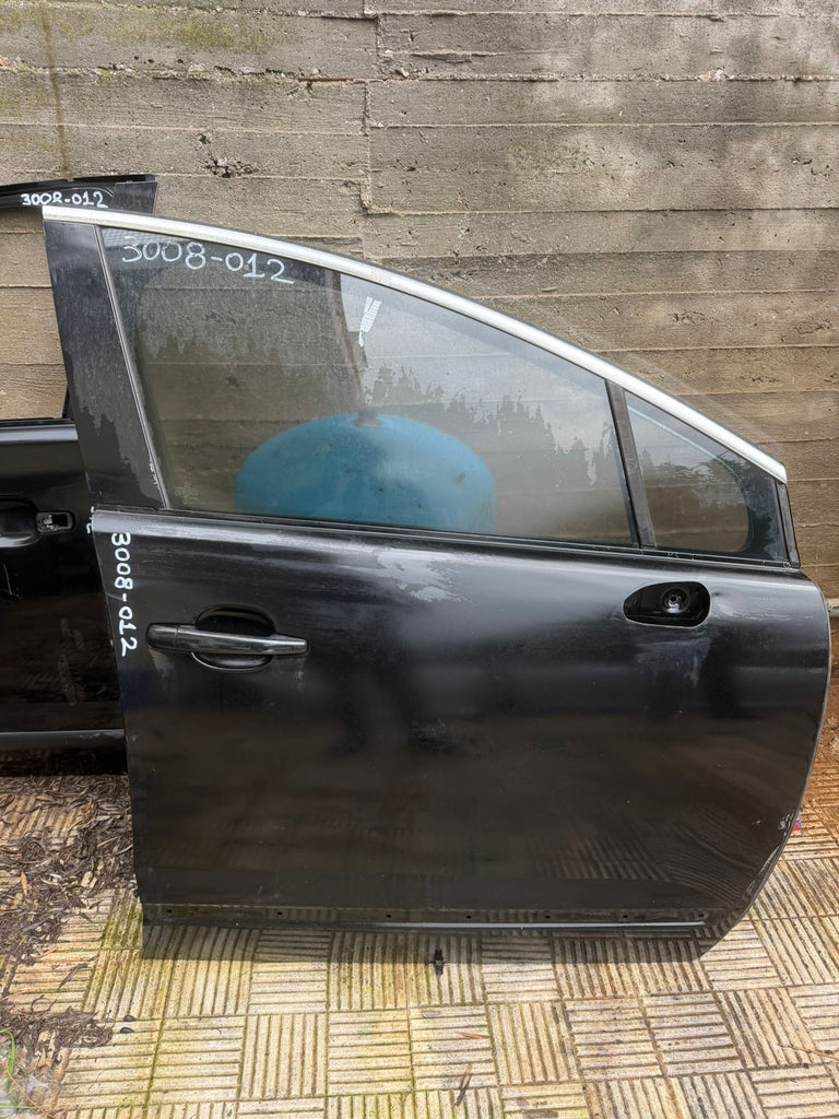 Door Front Right Peugeot 3008 2012