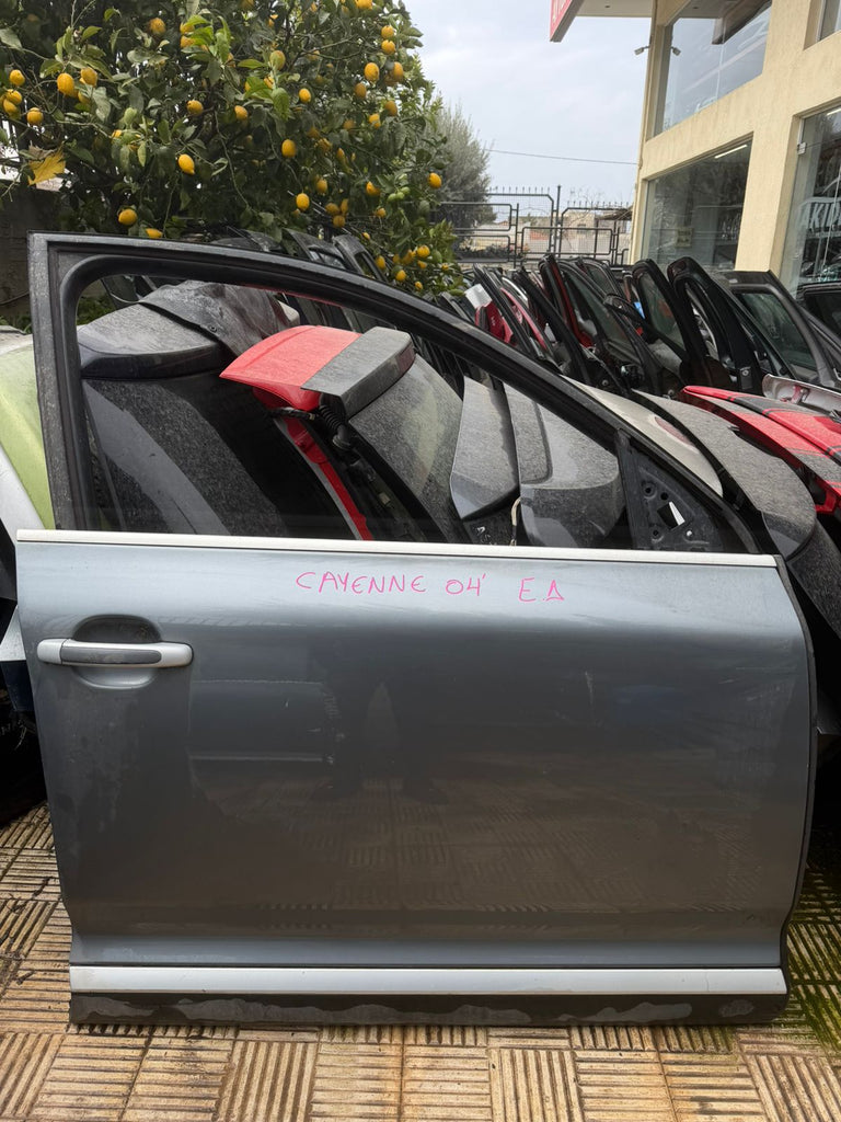 Door Front Right Porsche Cayenne 2004