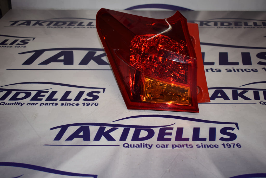 Φανάρι Φτερού Πίσω Αριστερό Toyota Auris 2012-2016