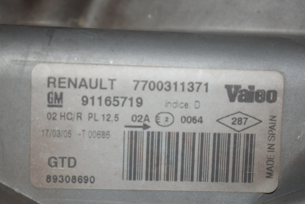 Φανάρι Εμπρός Αριστερό Renault Trafic - Opel Vivaro 2002-2006