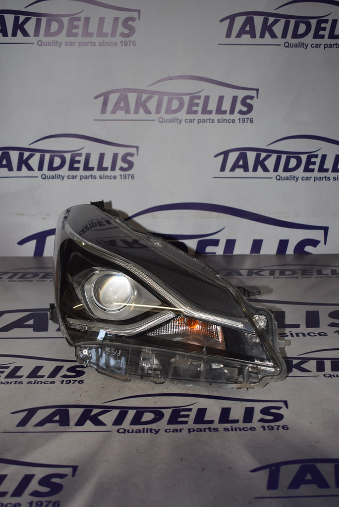 Φανάρι Εμπρός Δεξί Toyota Yaris 2017-2021