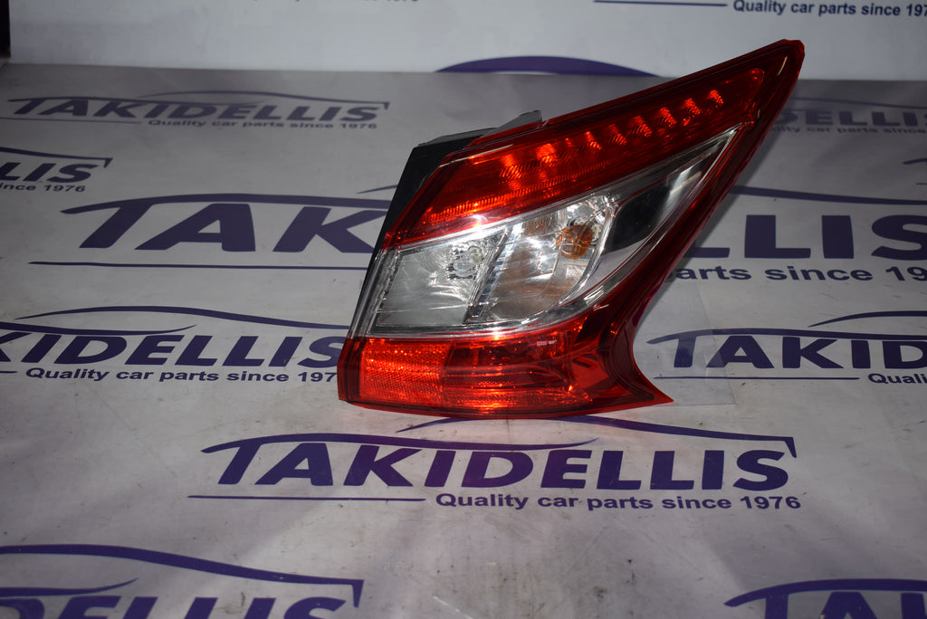 Φανάρι Φτερού Πίσω Δεξί Nissan Pulsar 2014-2020