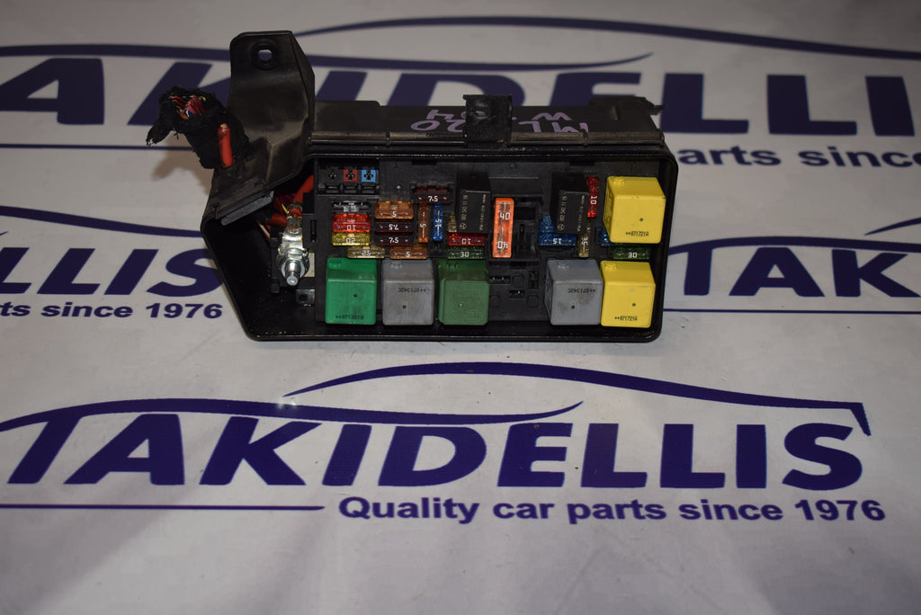 Ασφαλειοθήκη Mercedes-Benz GL-Class X164 2004-2012