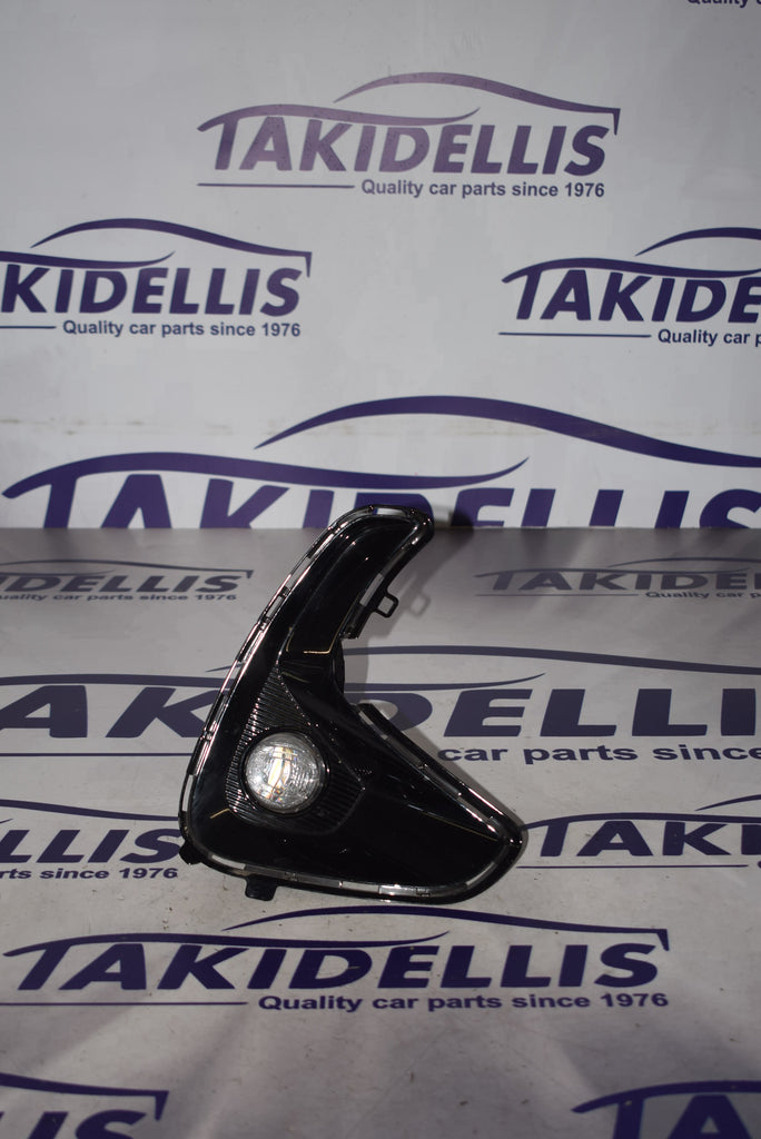 Προβολέας Ομίχλης Εμπρός Δεξιός Toyota Yaris 2018-2024