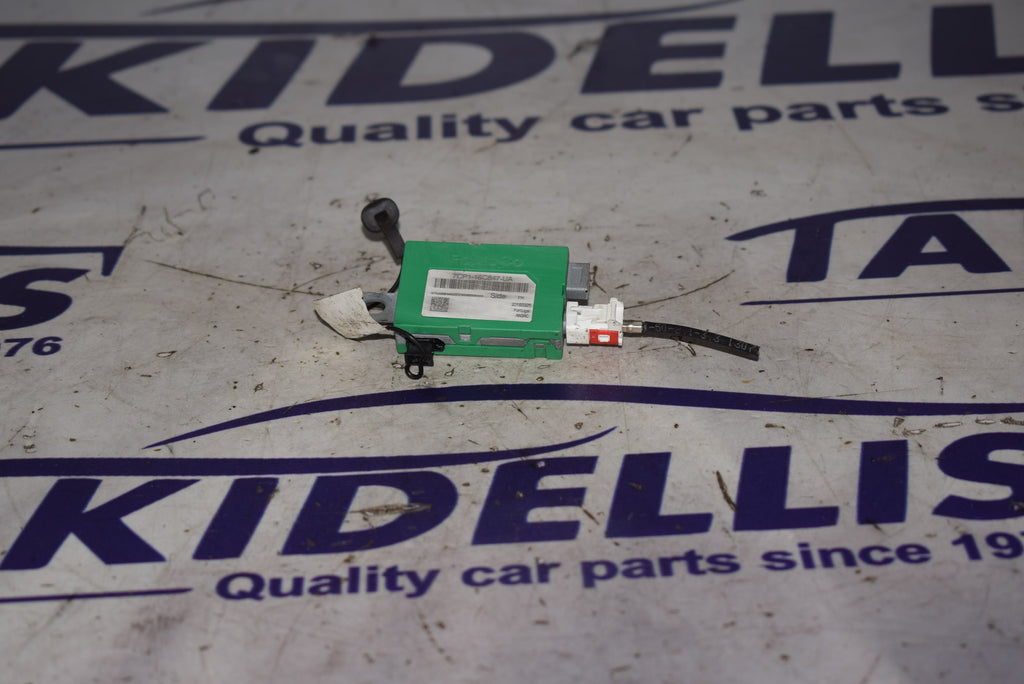 Ford Radio Amplifier