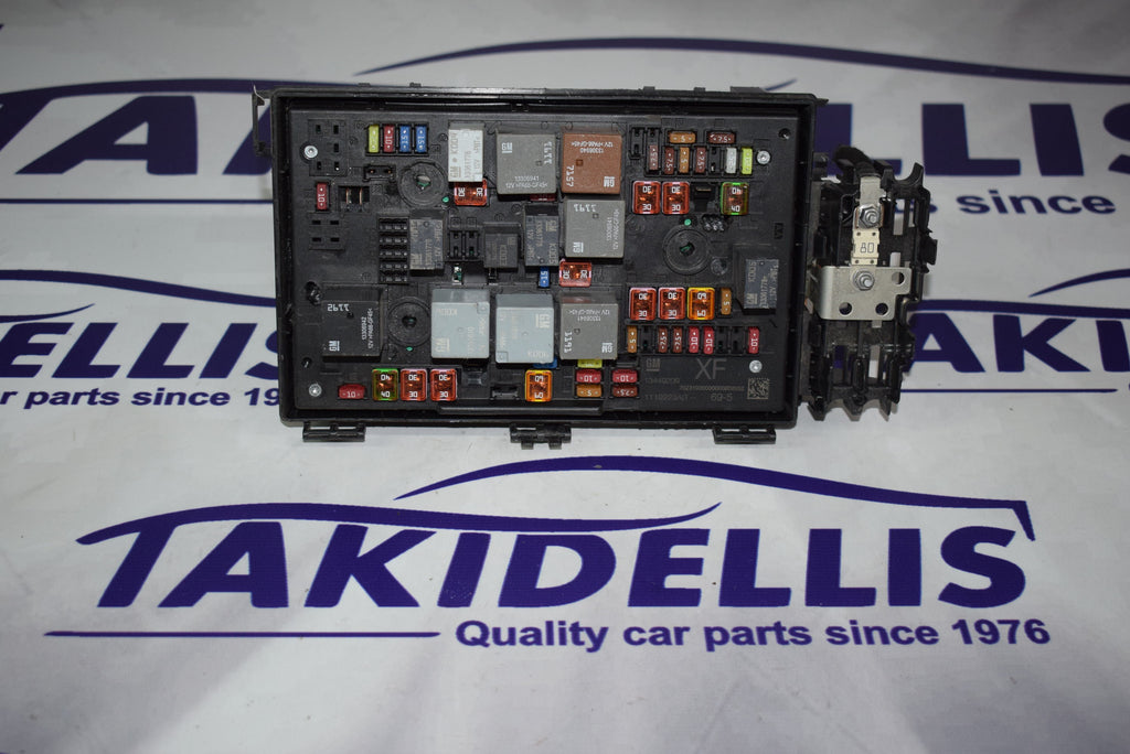 Ασφαλειοθήκη Opel Astra J 2009-2015