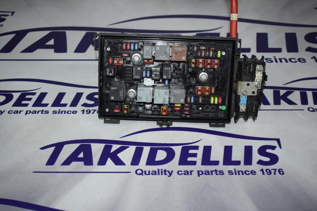 Ασφαλειοθήκη Opel Astra J 2009-2015