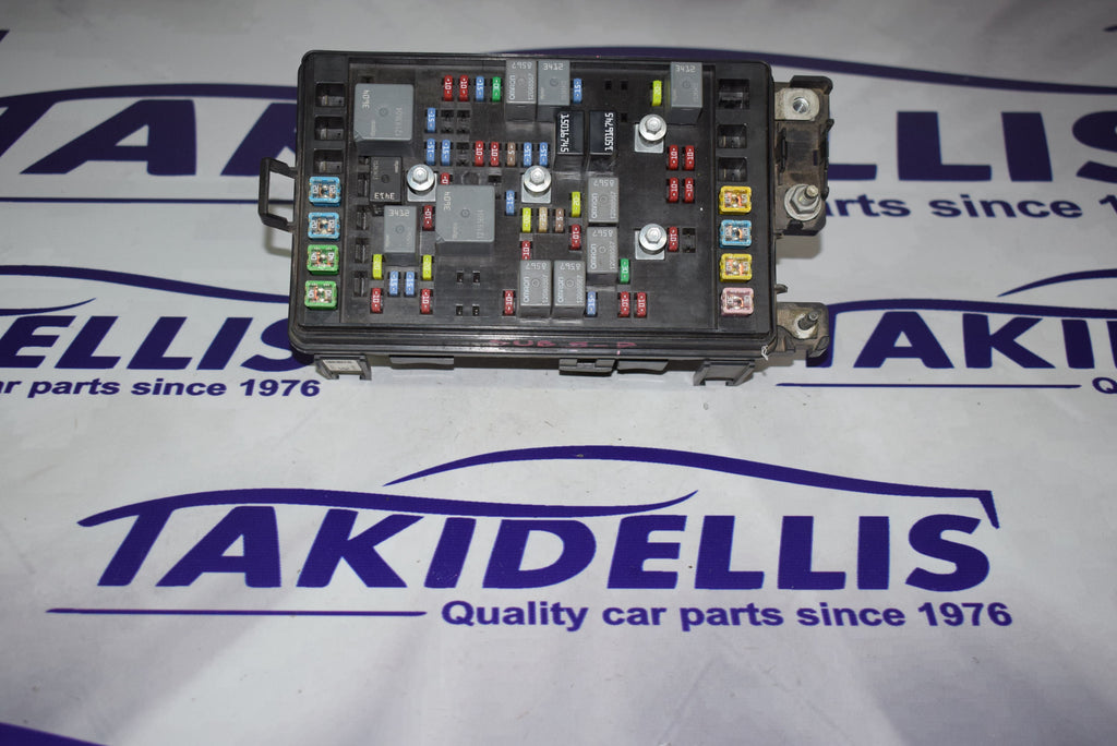 Ασφαλειοθήκη Saab 9-7 2004-2009