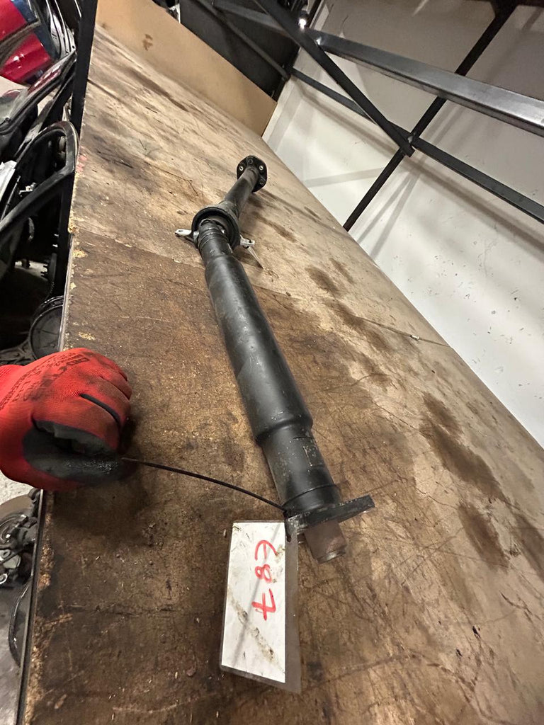 Κεντρικός Άξονας BMW E87