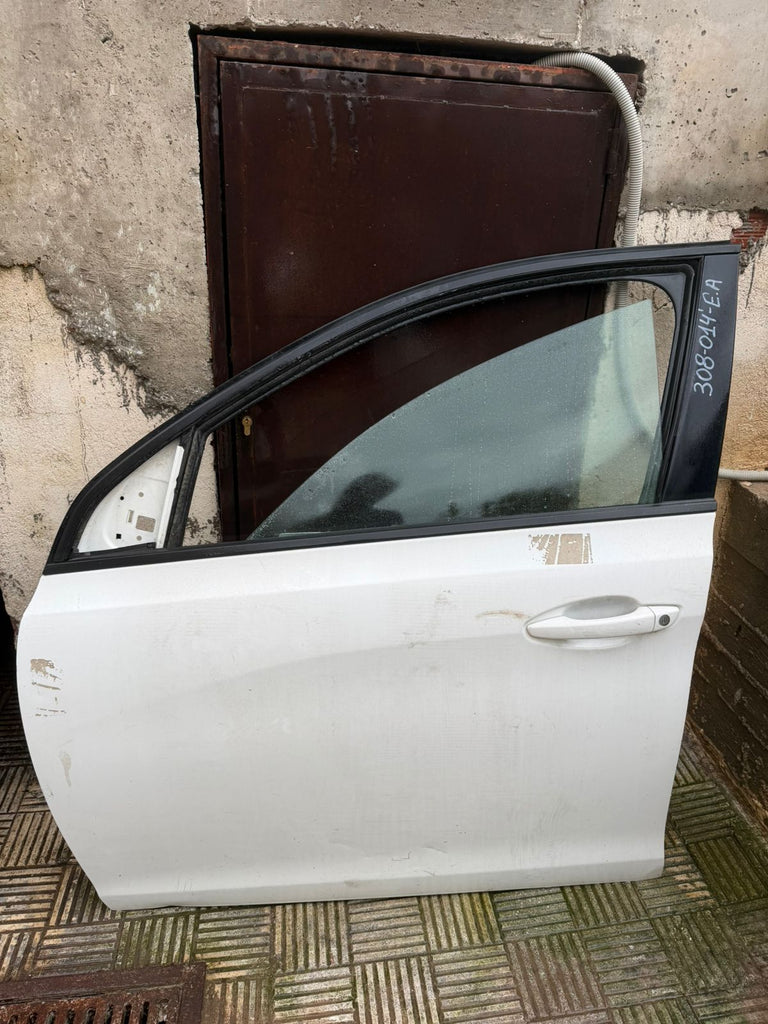 Front Left Door Peugeot 308 2014