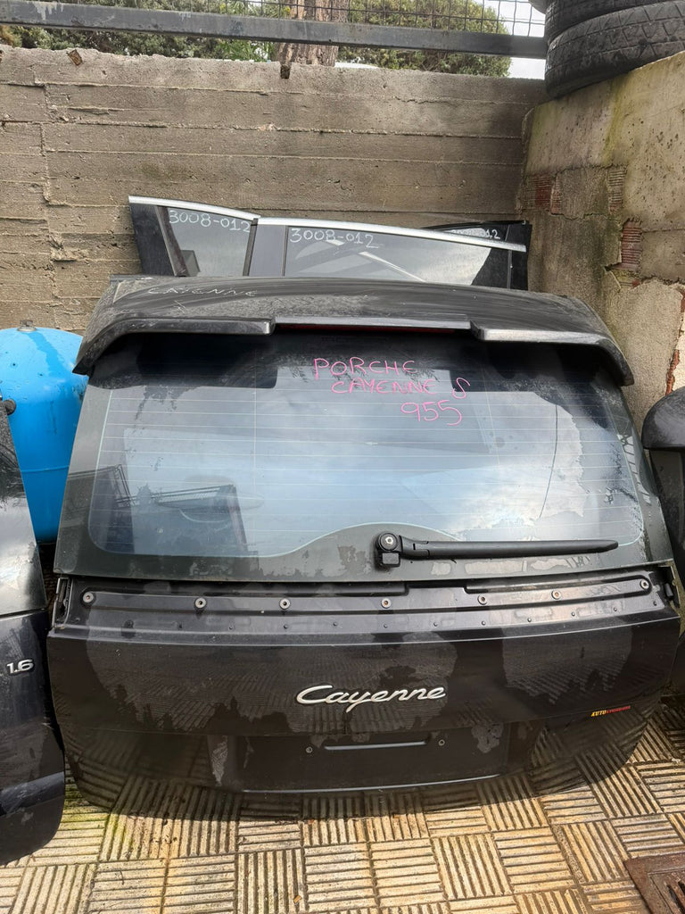 Rear Door Porsche Cayenne S 955