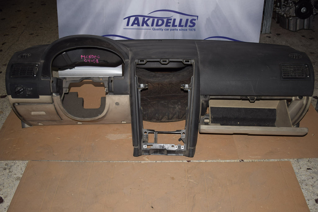 Ταμπλό Ford Mondeo 2004-2008