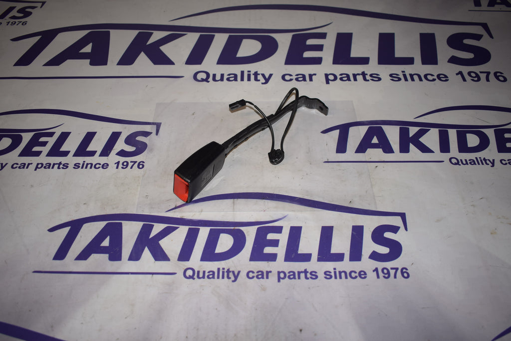 Κλείστρο Ζώνης Εμπρός Δεξί Volkswagen Passat 2005-2010